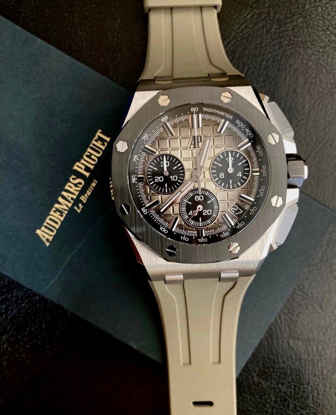 Đồng Hồ Audemars Piguet Offshore Smoke Dial 43mm