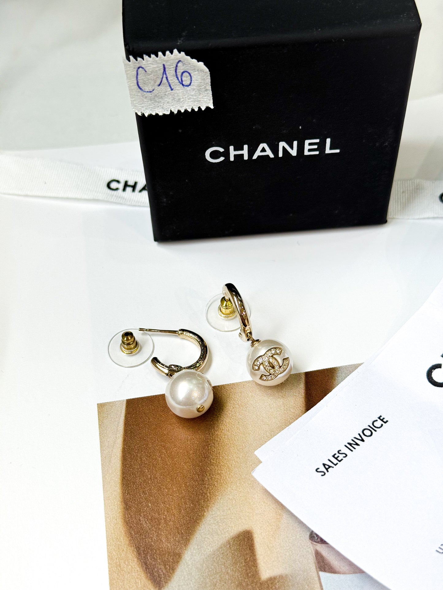 Khuyên Tai Chanel New C16