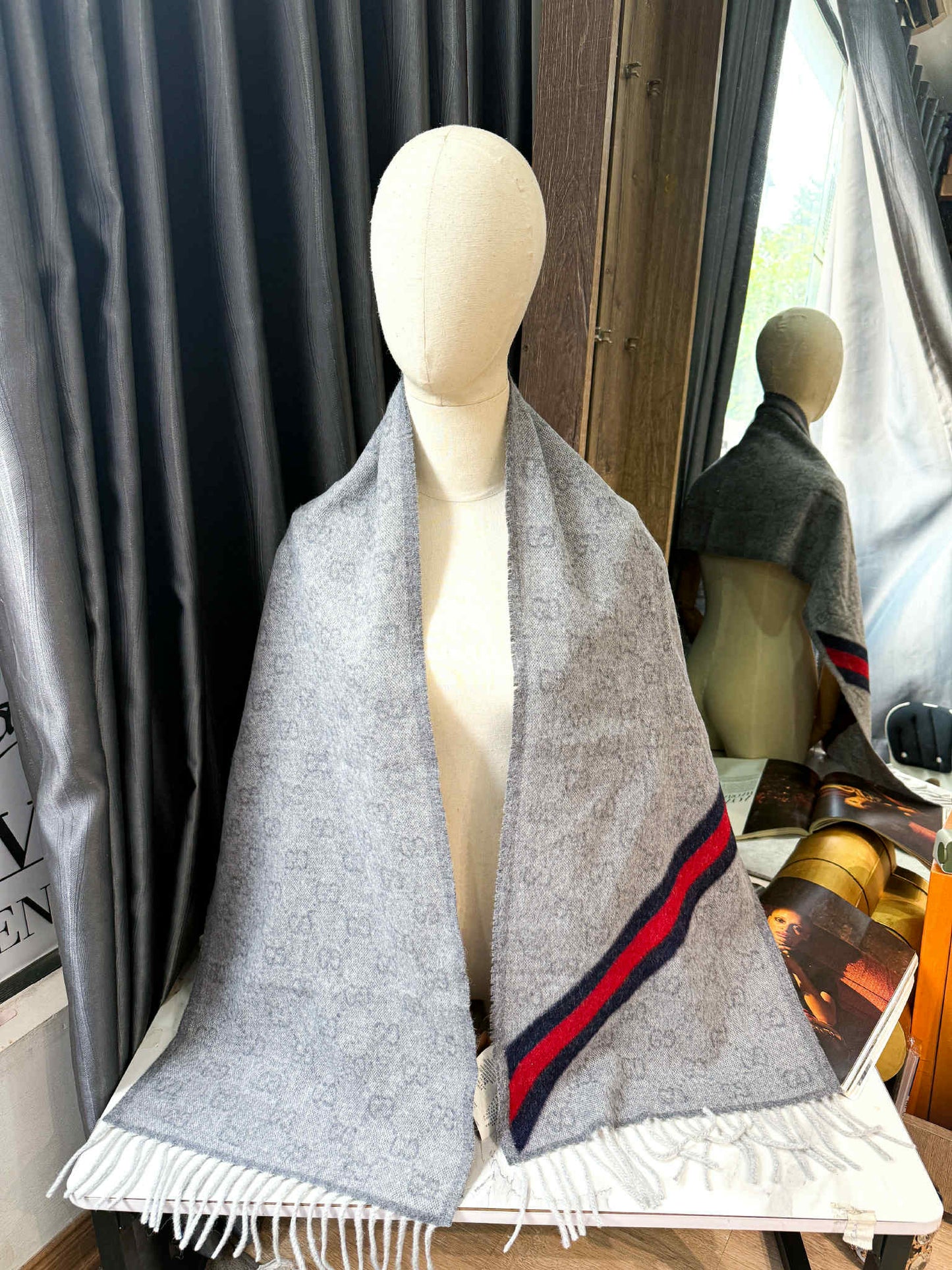 Khăn Len Gucci Grey New