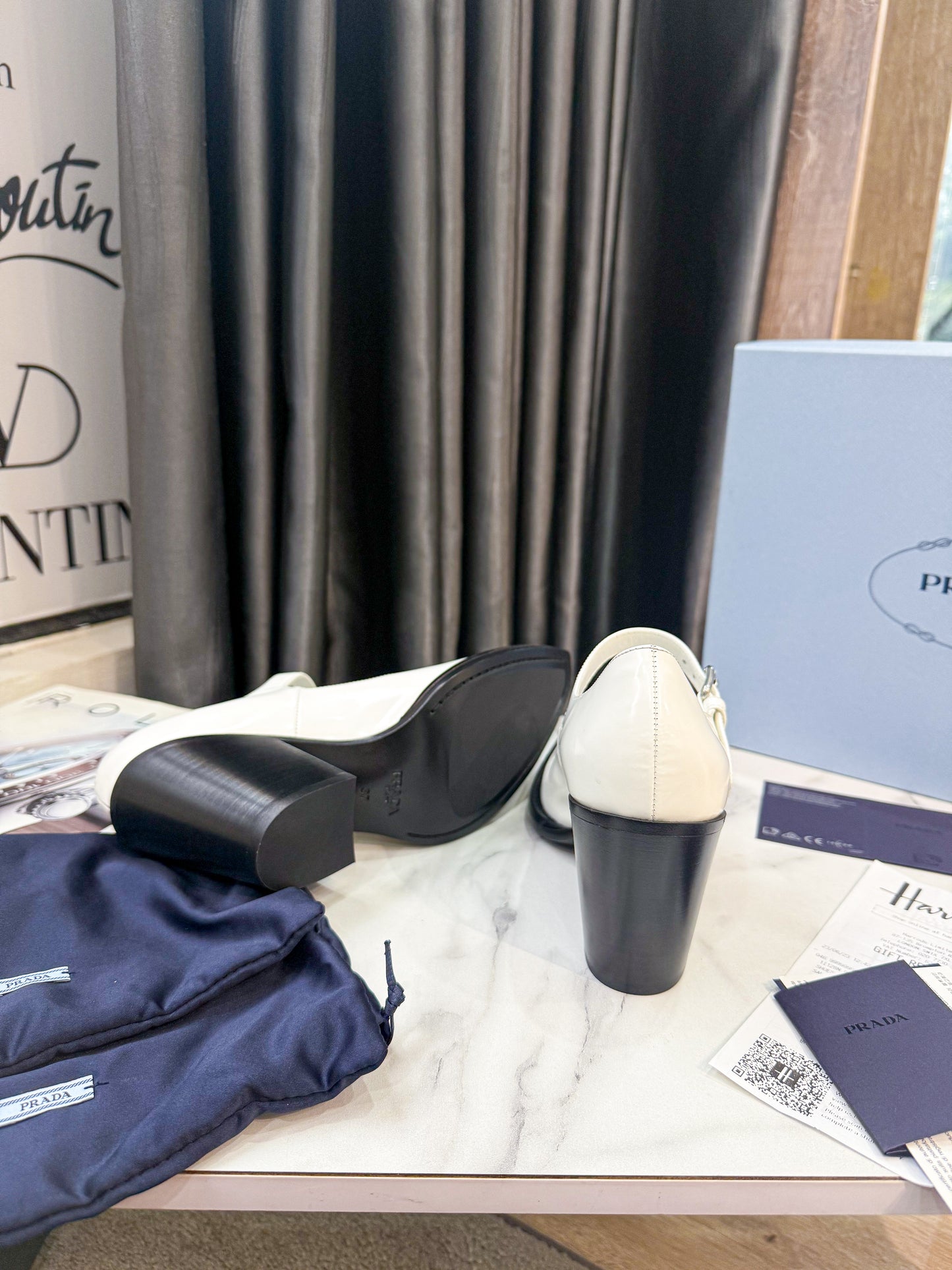 Giày Prada Trắng New Size 37