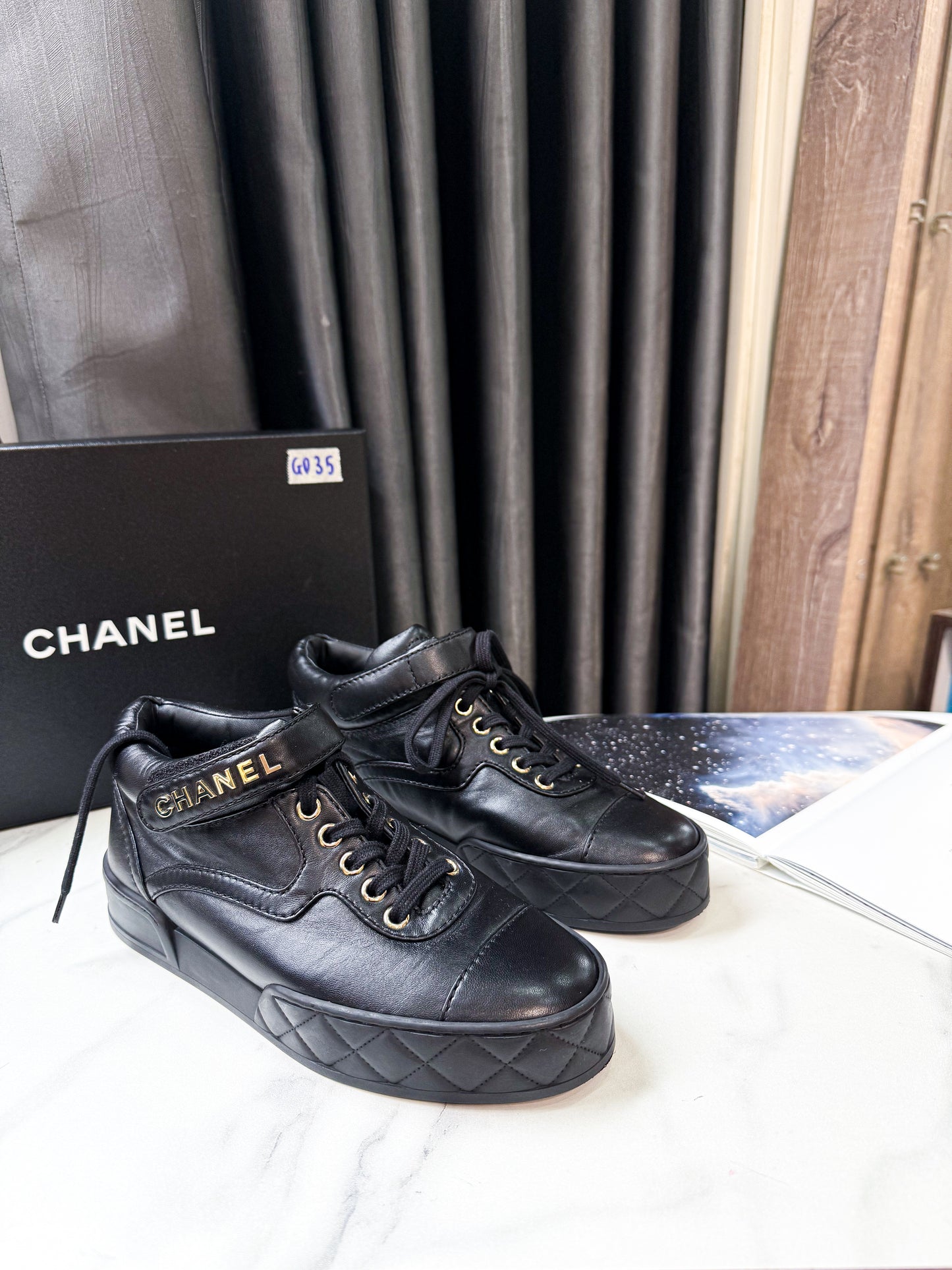 Giày Chanel Đen Quai Logo Size 36 GD35