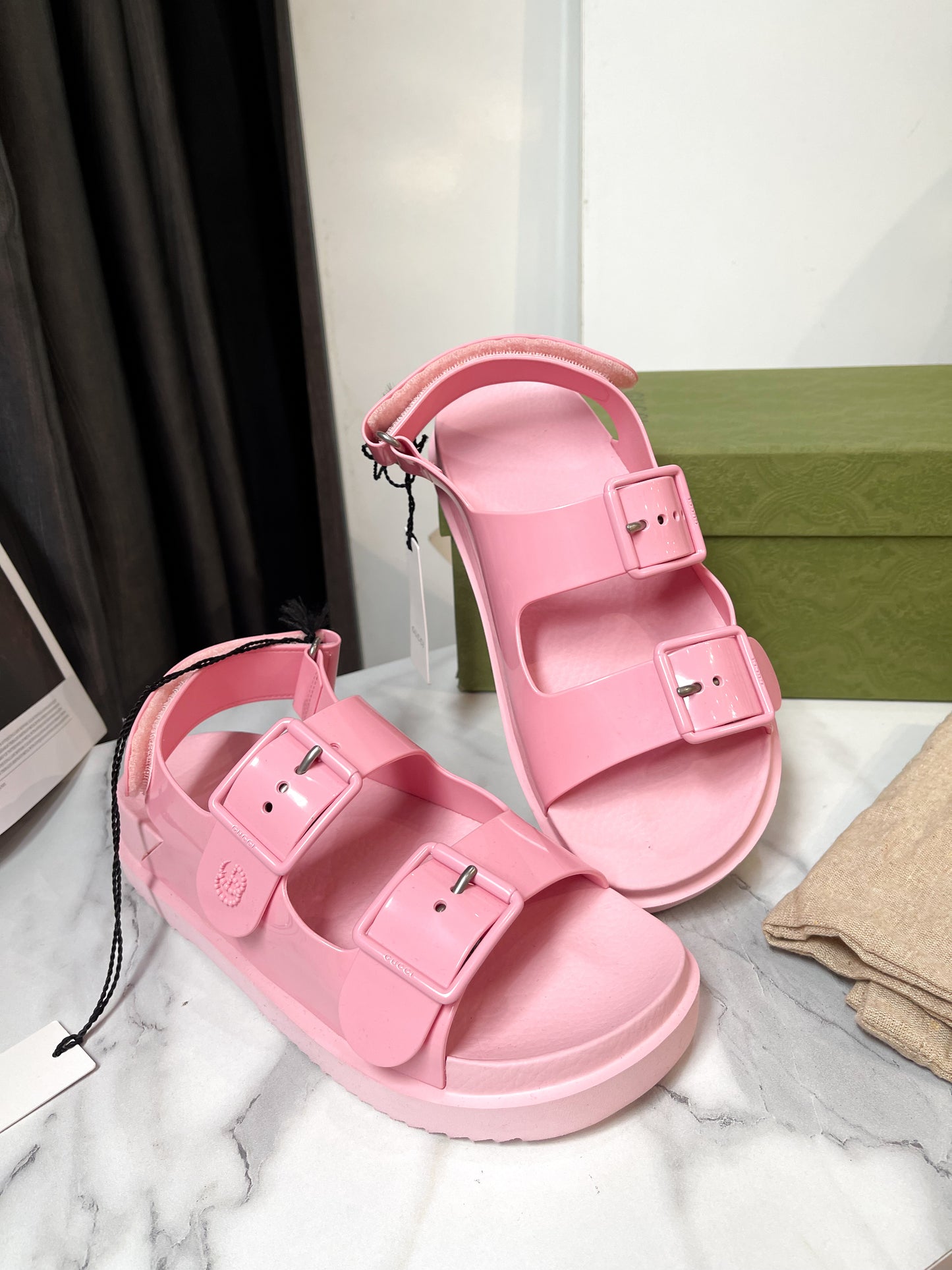 Sandal Gucci Hồng Size 37