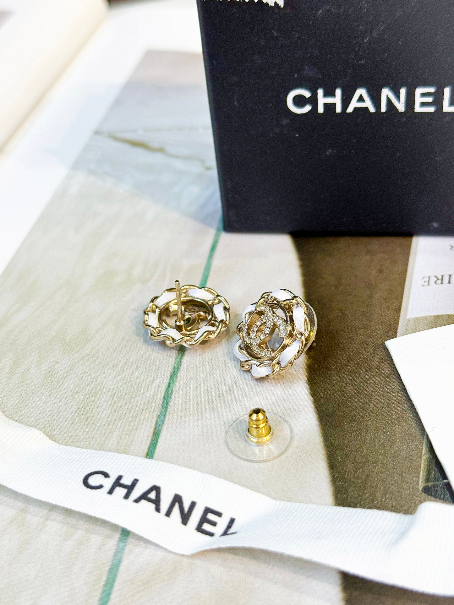 Khuyên Tai Chanel New C23