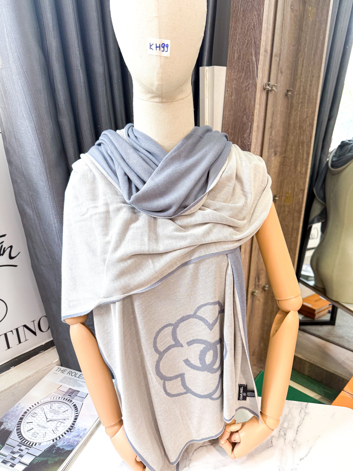 Khăn Chanel Hoa Trà Used KH99 8/1