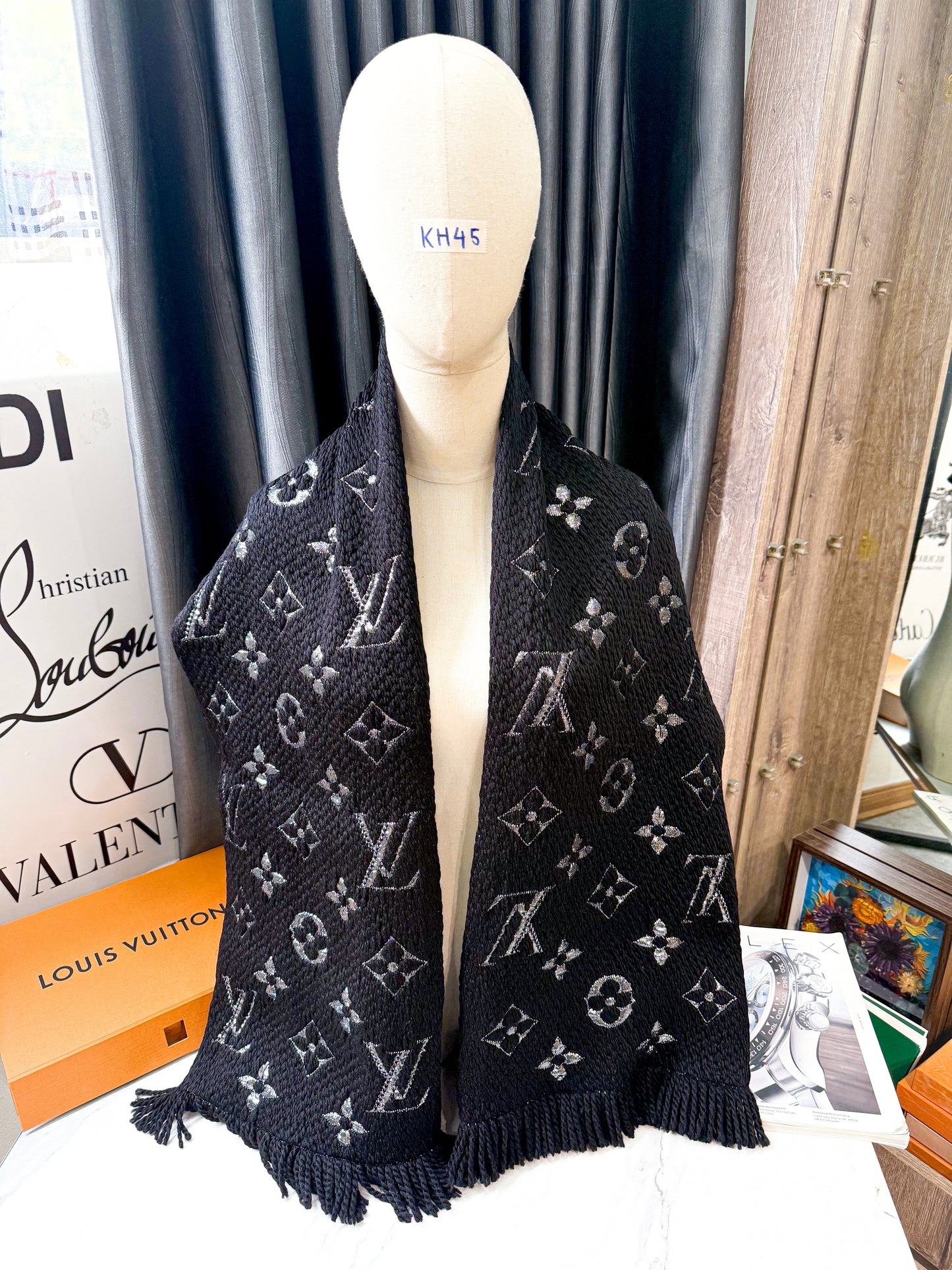 Khăn Len LV Ánh Kim Đen KH45 17/11