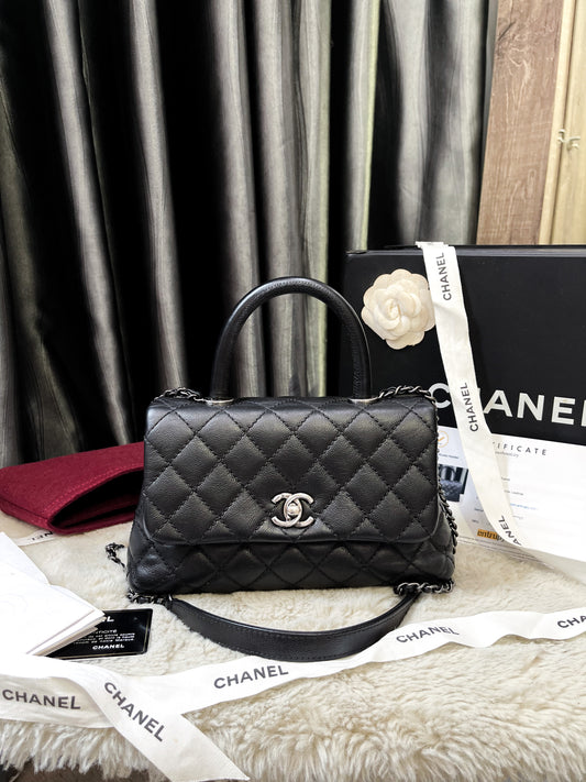 A Chanel Coco 9.5 Caviar