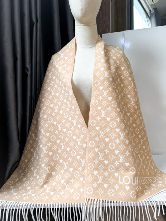 Khăn LV Cashmere Begie