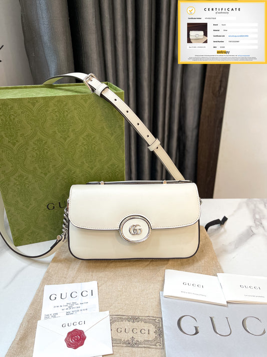 Gucci Trắng