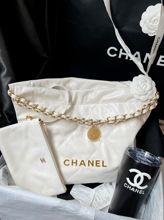 Chanel Hobo Trắng New