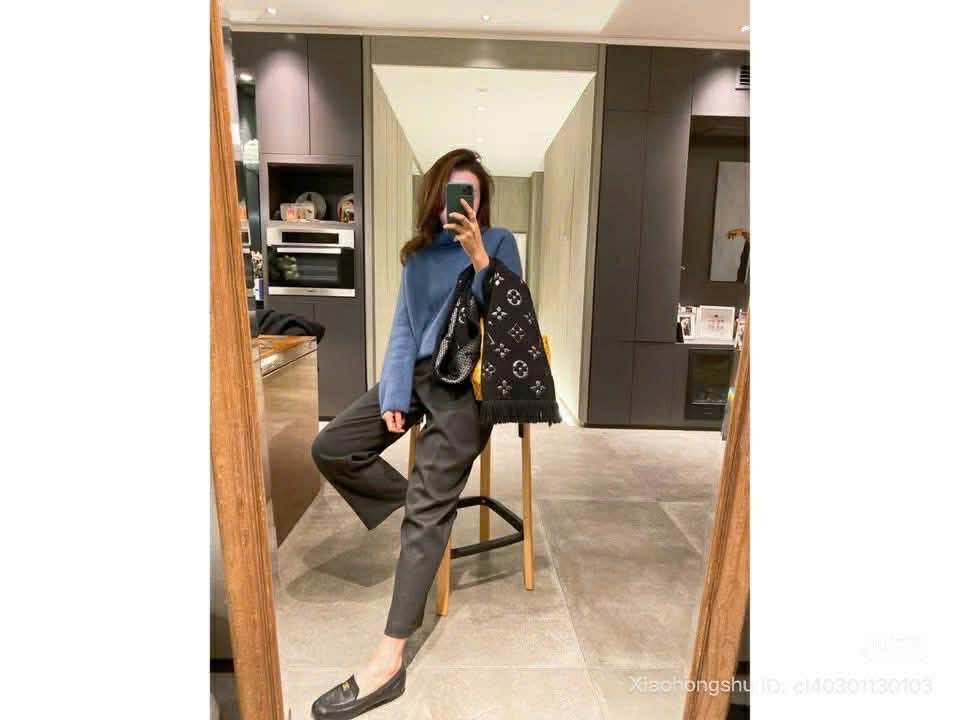 Khăn LV Len Ánh Kim Đen KH94 6/1