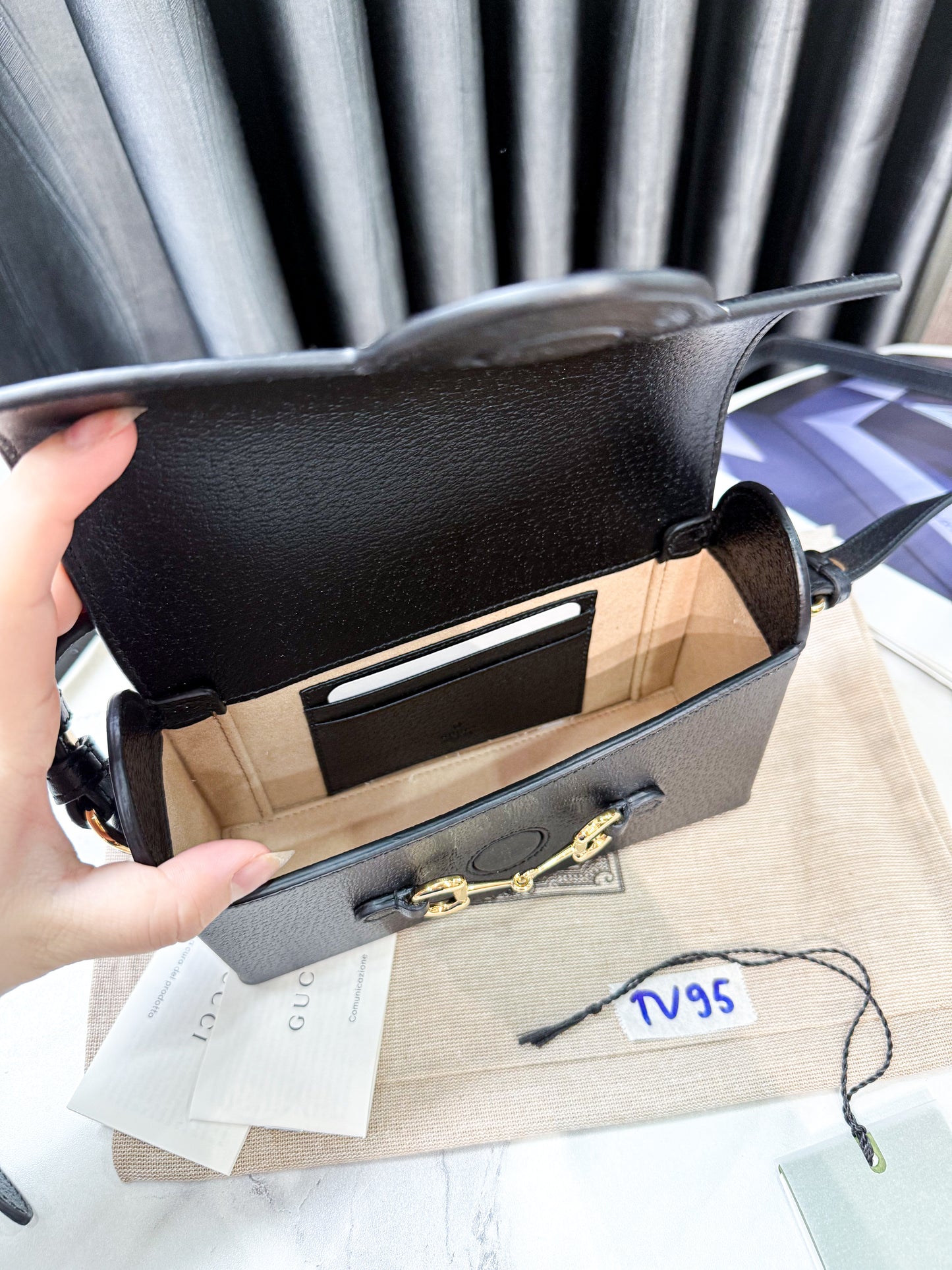 A A Gucci Đen Unisex New TV95