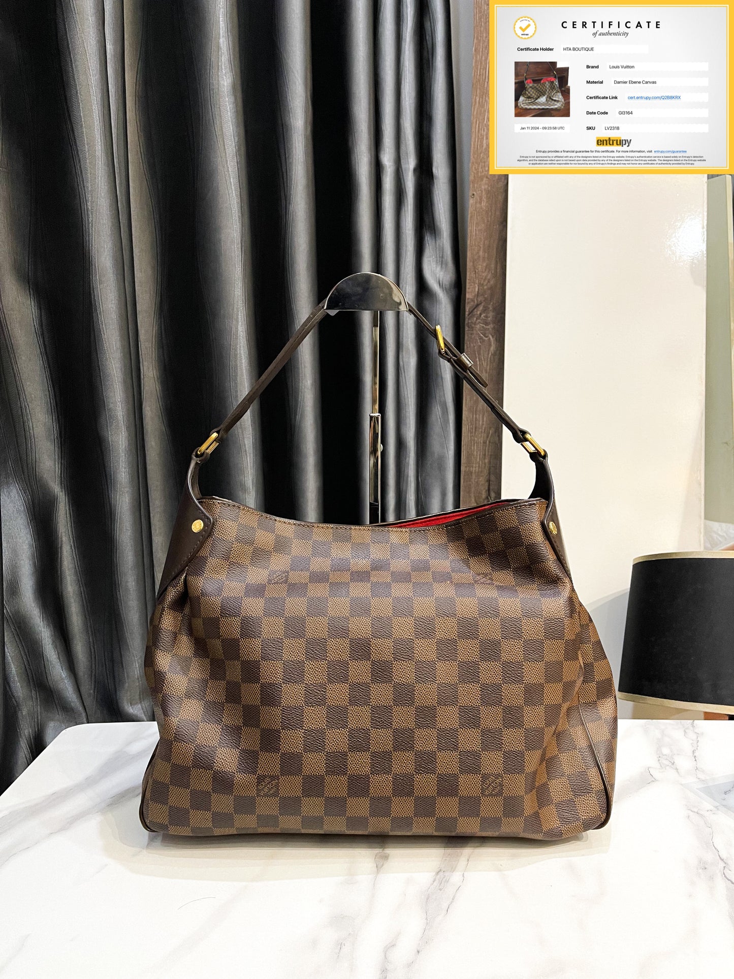 LV Damier