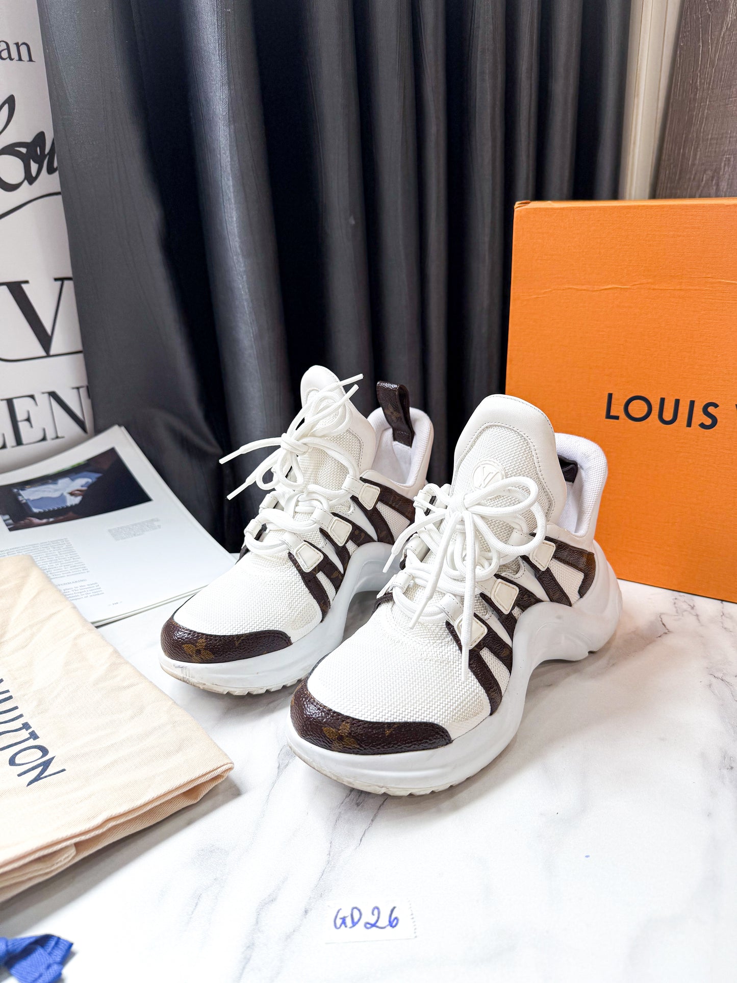 Giày LV Trắng Phối Mono GD26