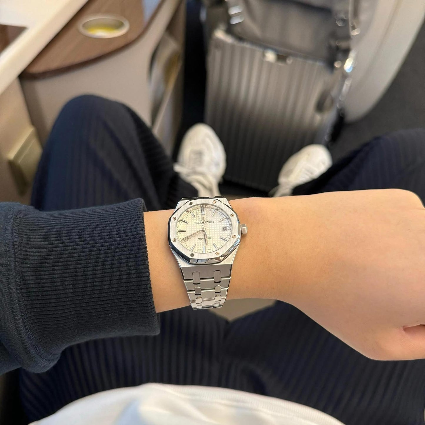 Đồng Hồ Audemars Piguet Royal Oak 15450ST White Dial 37mm