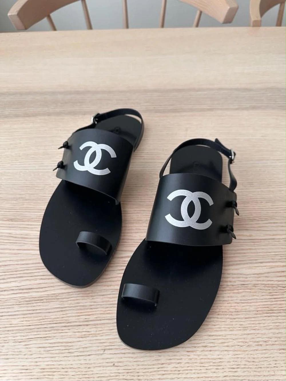 Sandal Chanel Size 37 Xỏ Ngón GD53
