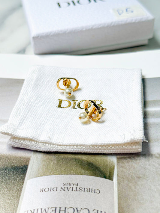 Khuyên Tai Dior Used D5