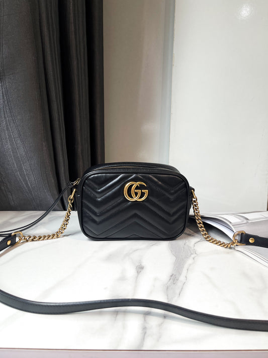 A Gucci Marmont Cross Body