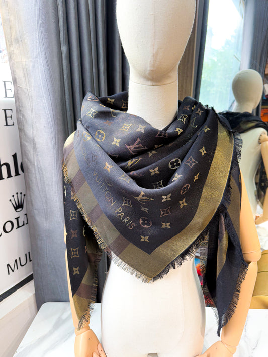 Khăn LV Ánh Kim 3/3