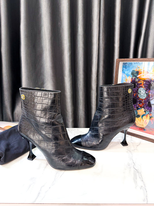 Boot Chanel Vân Croc Size 39 Used