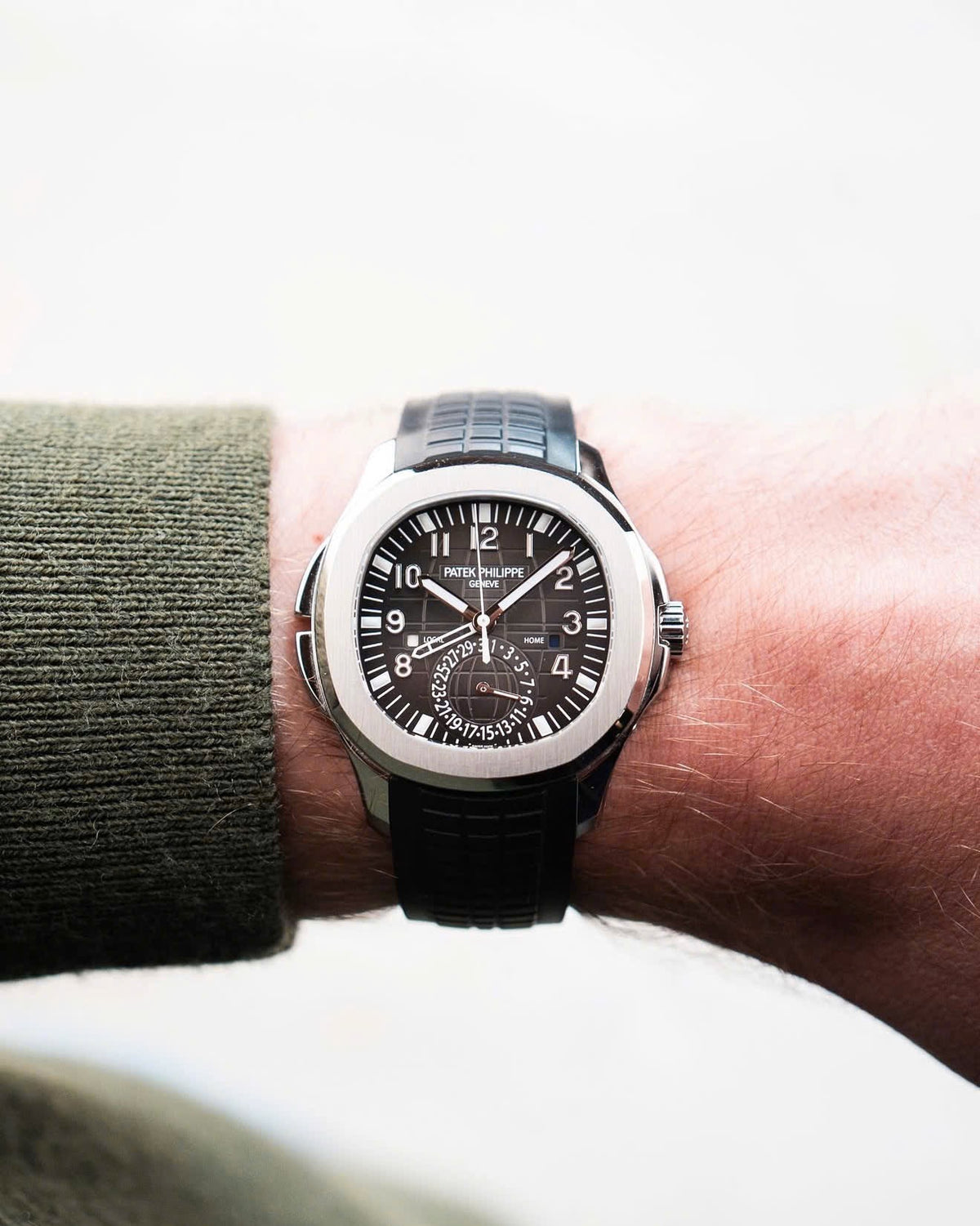 Đồng Hồ Patek Philippe Aquanaut 5164A Travel Time