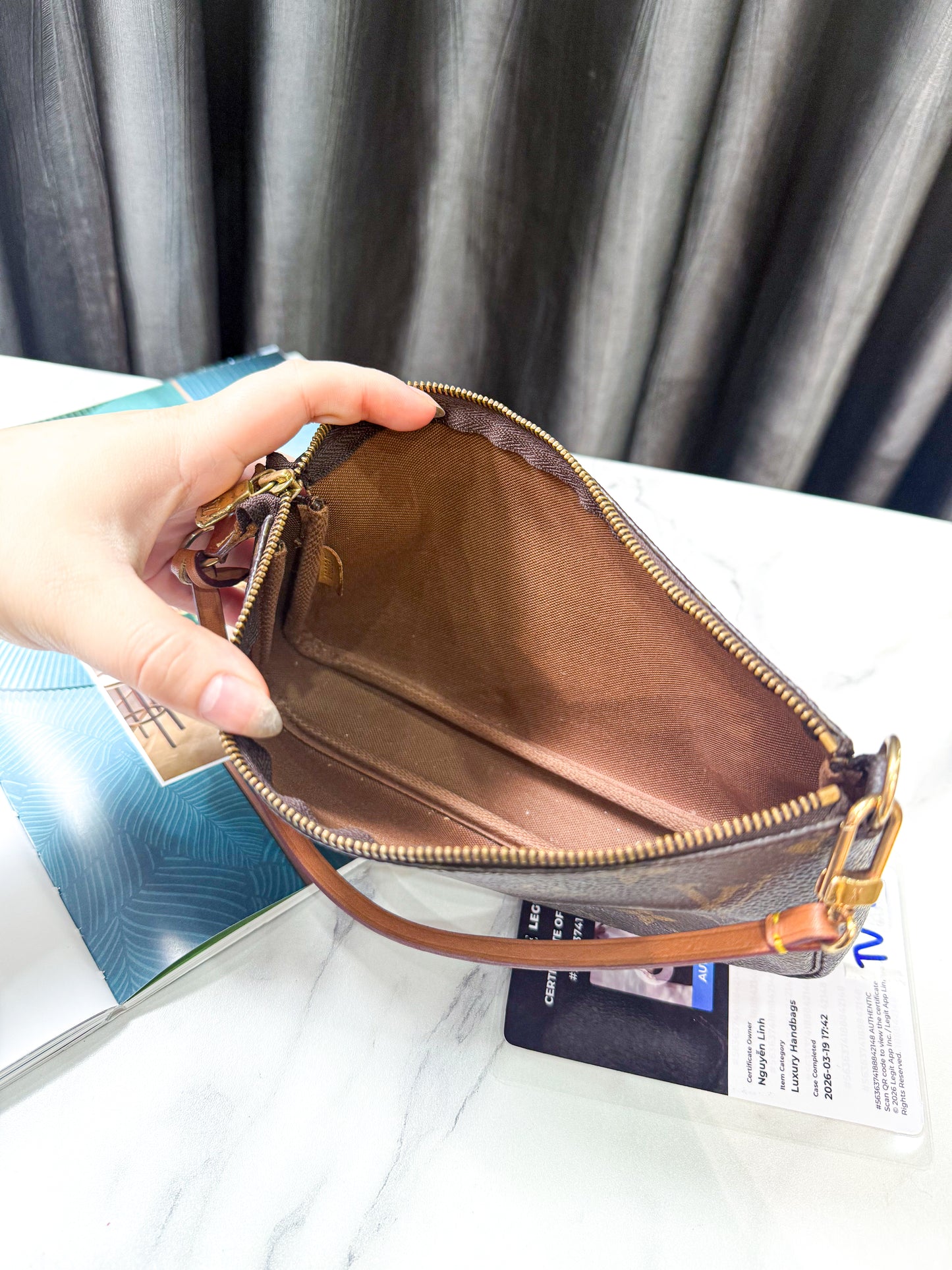 LV Pochette Vintage TV79