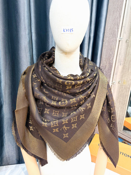 Khăn LV Nâu Ánh Kim KH85 20/12
