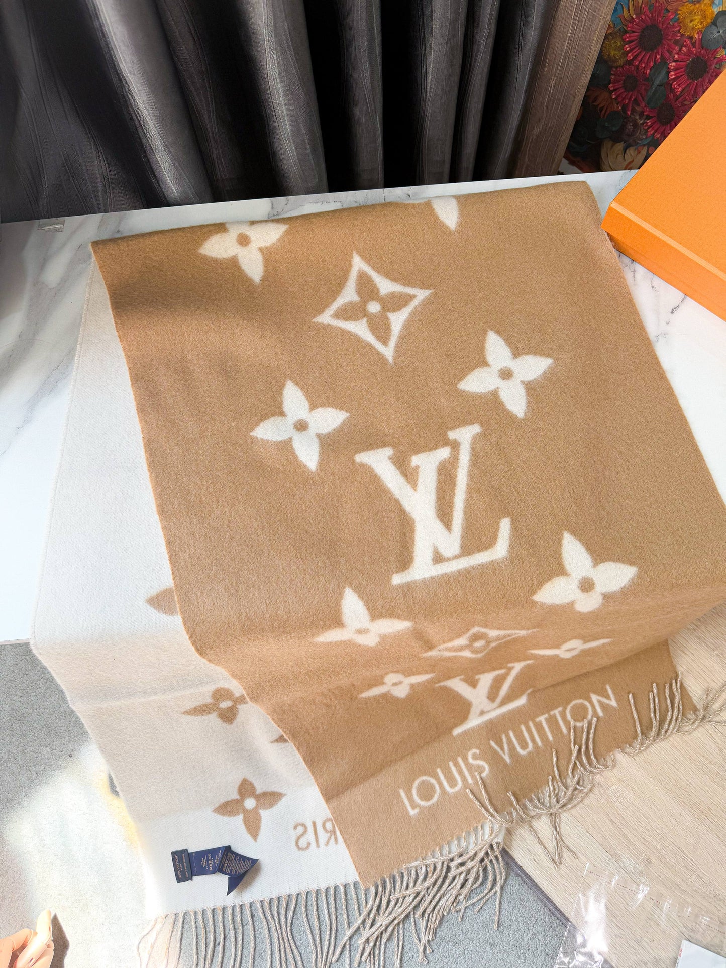 Khăn LV Cashmere Begie Nâu New 12/5
