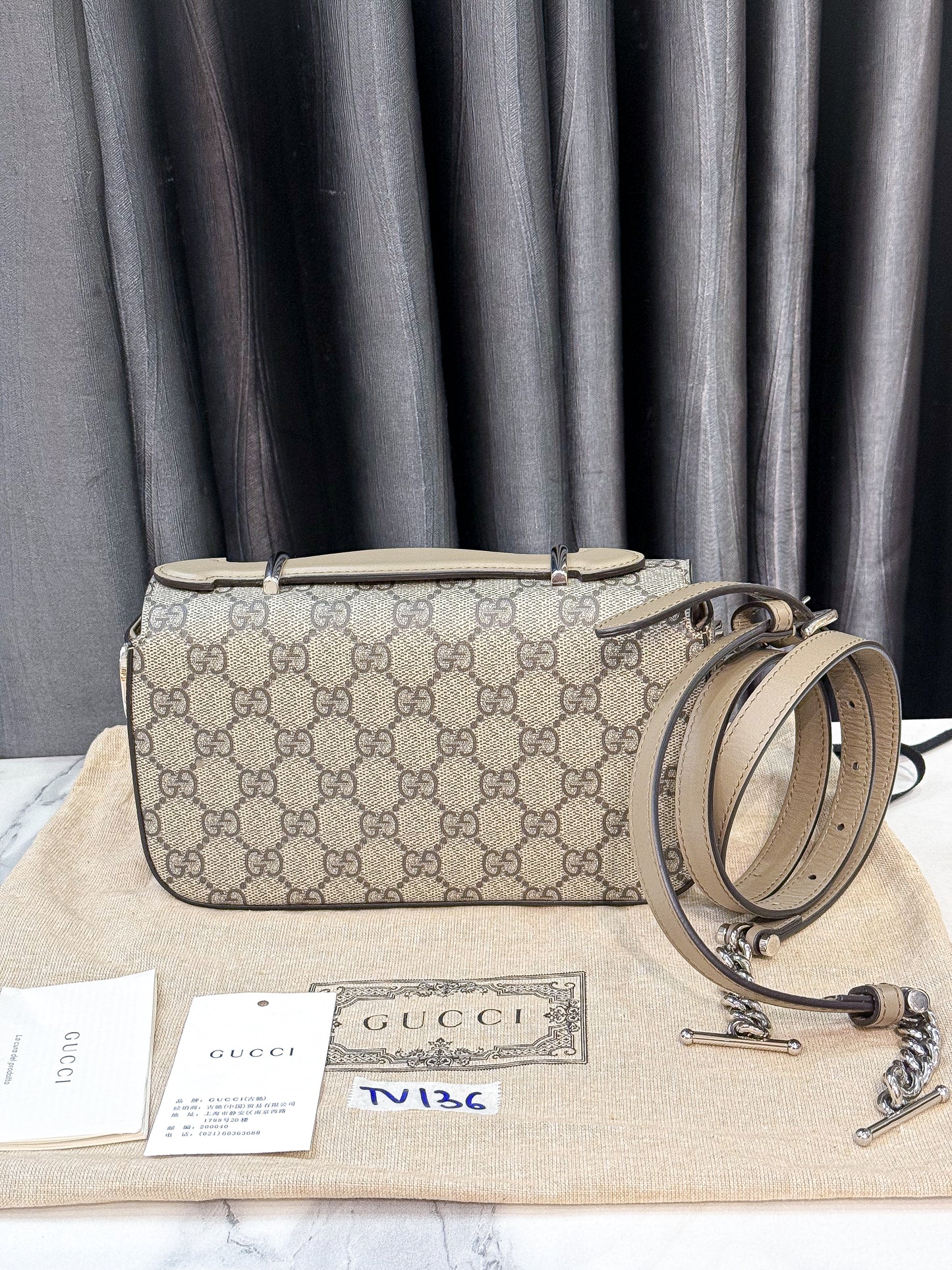 A A Gucci Petite New TV136
