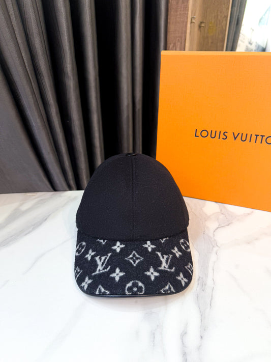 Mũ Lưỡi Trai LV New Đen