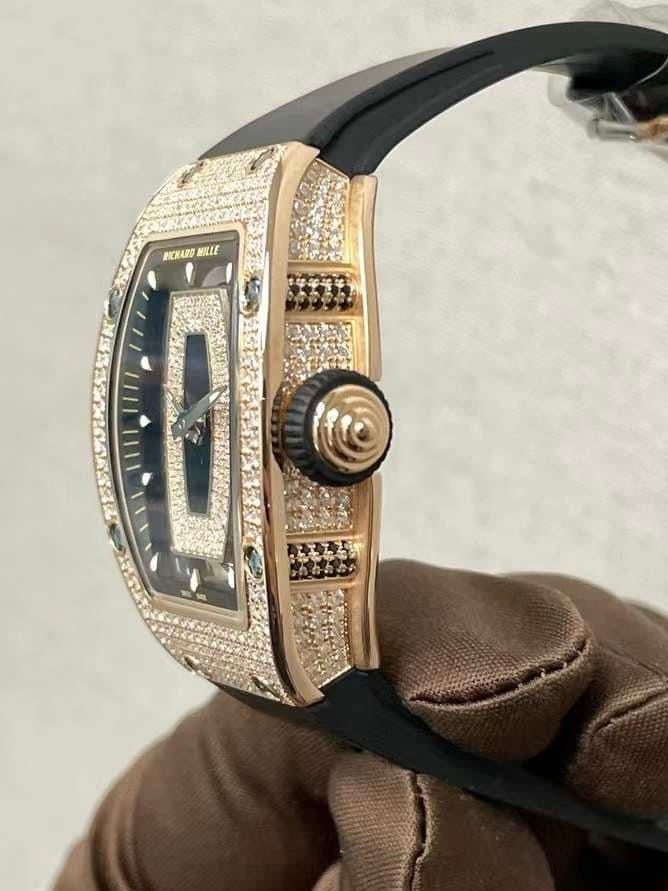 Đồng Hồ Richard Mille 07-01 Diamonds Black Lips