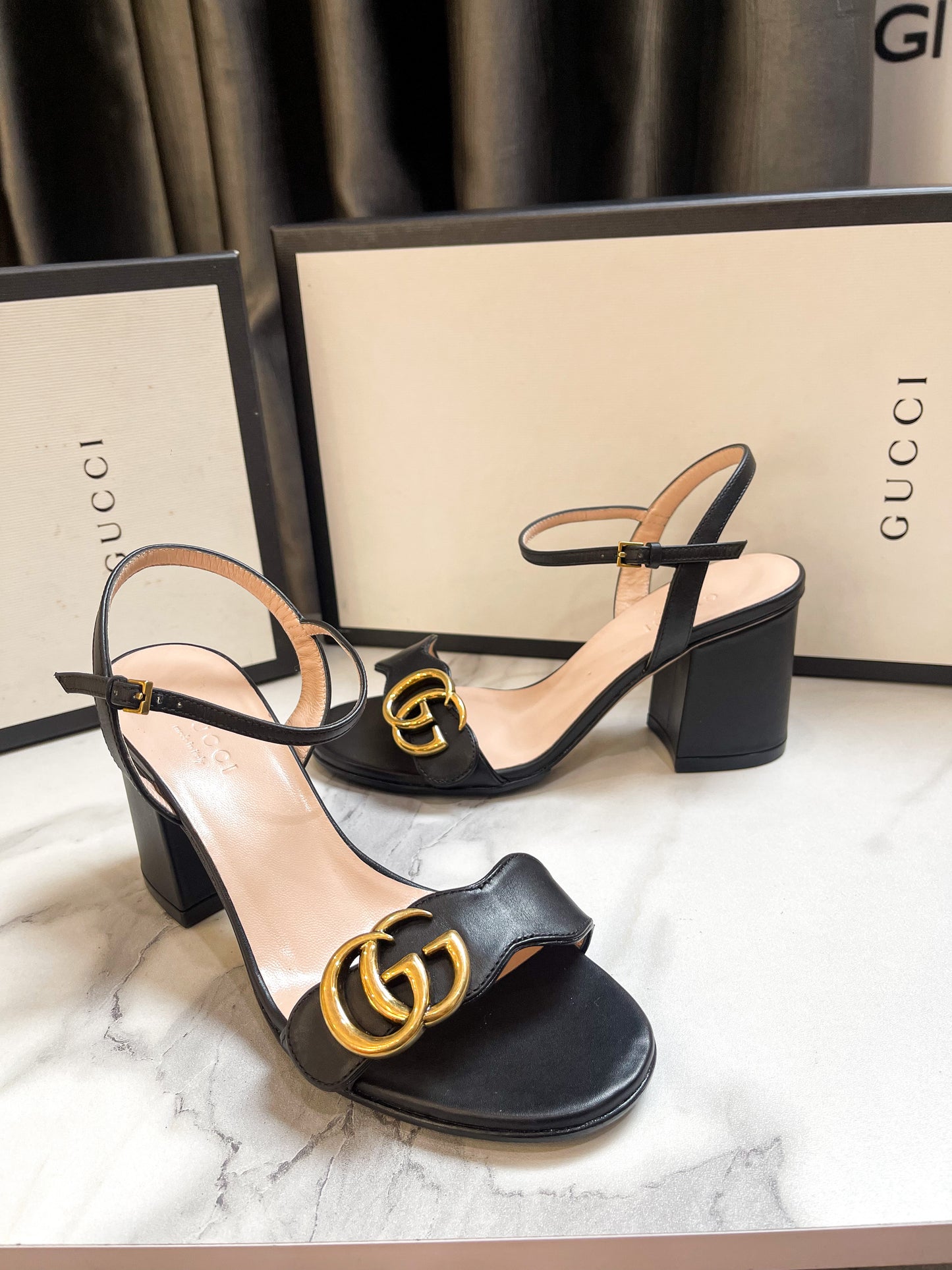 Sandal Gucci GG Size 34