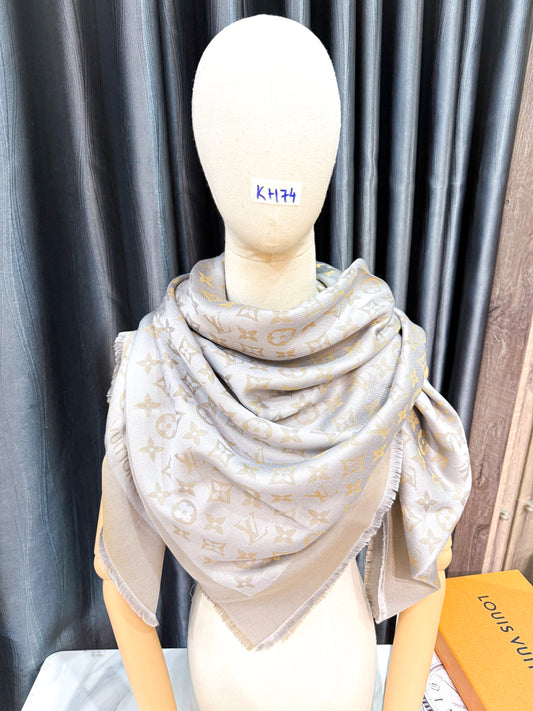 Khăn LV Ánh Kim Ghi Vàng KH74 11/12