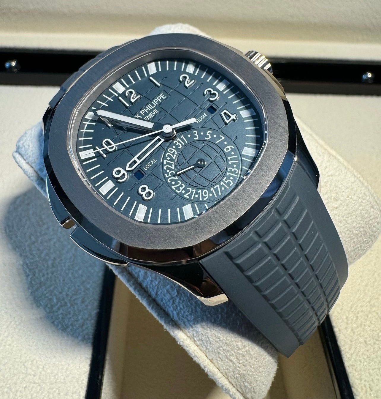 Đồng Hồ Patek Philippe Aquanaut 5164G