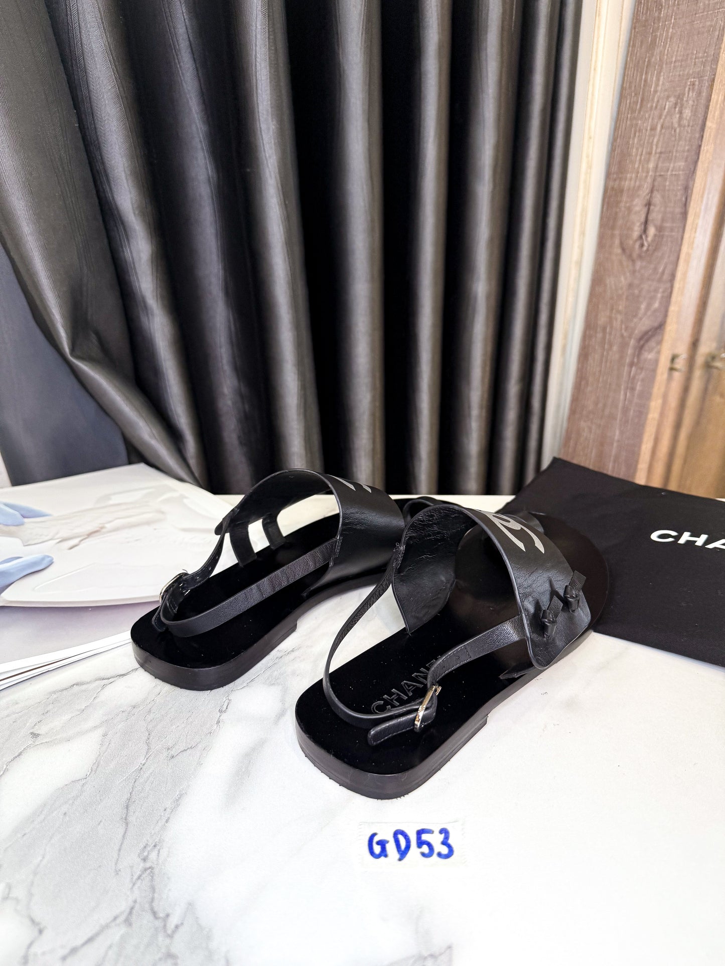 Sandal Chanel Size 37 Xỏ Ngón GD53