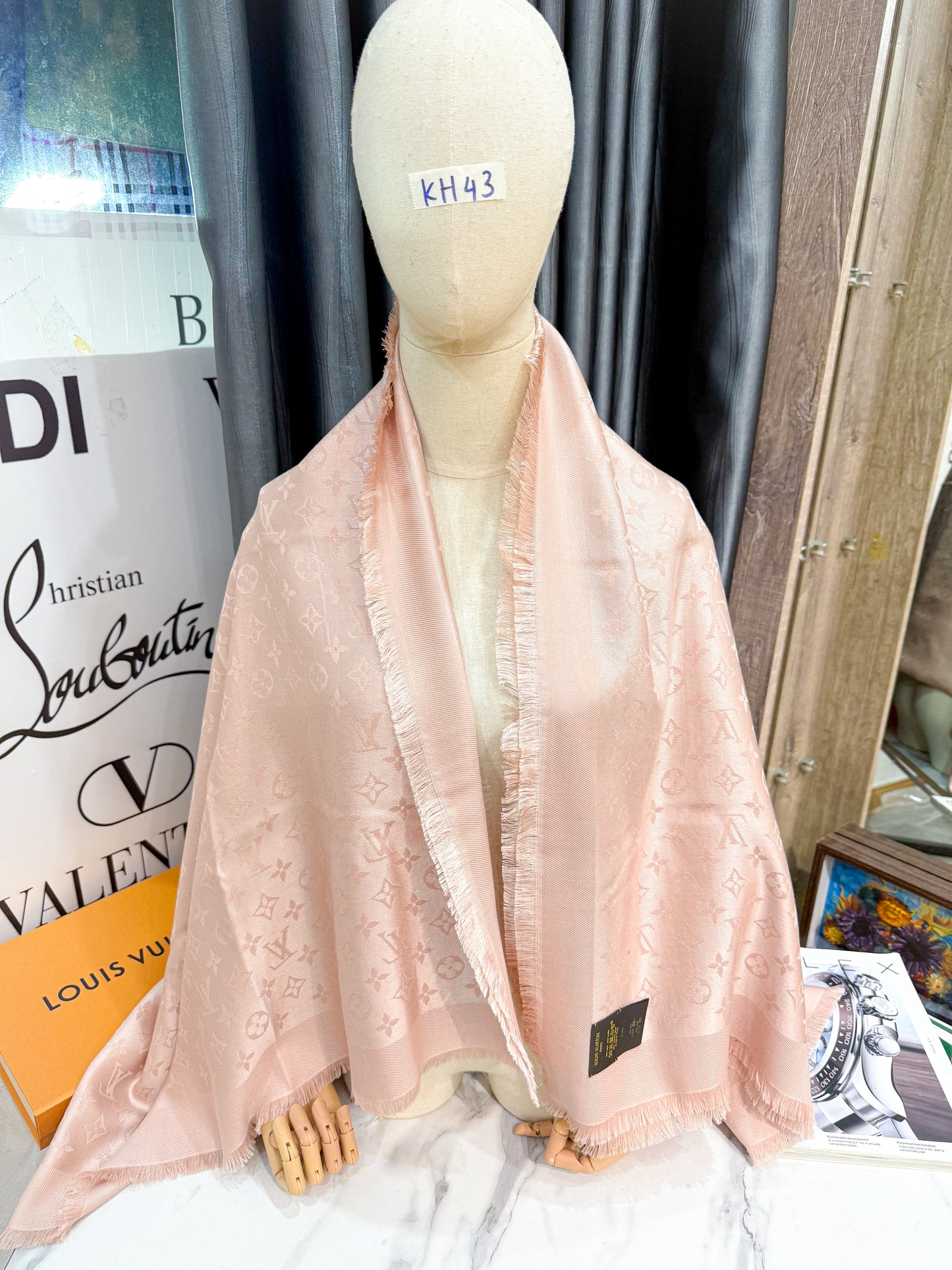 Khăn LV Tone Pink KH43 16/11