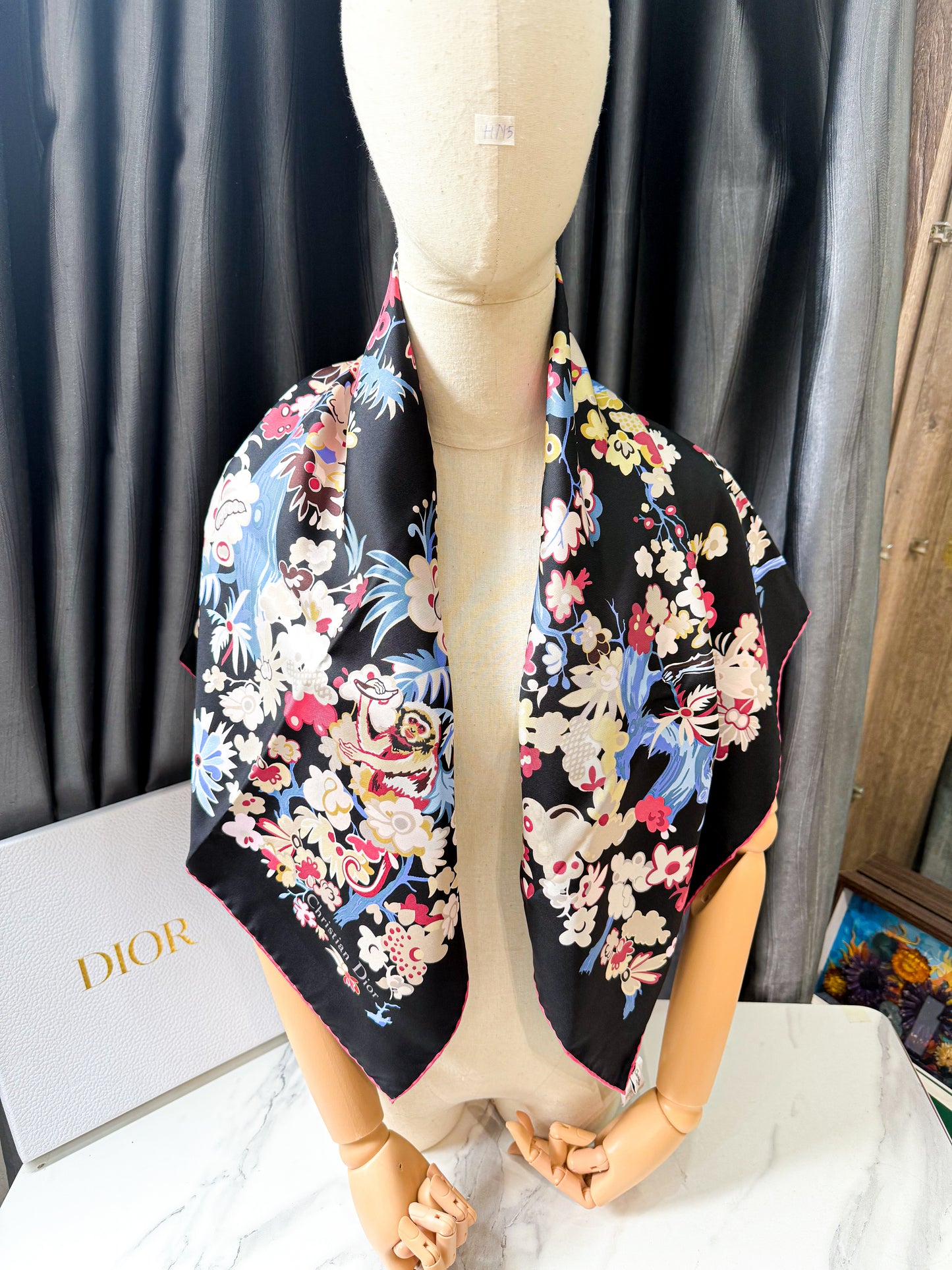 Khăn Dior New Khổ 90x90 HN5 25/10