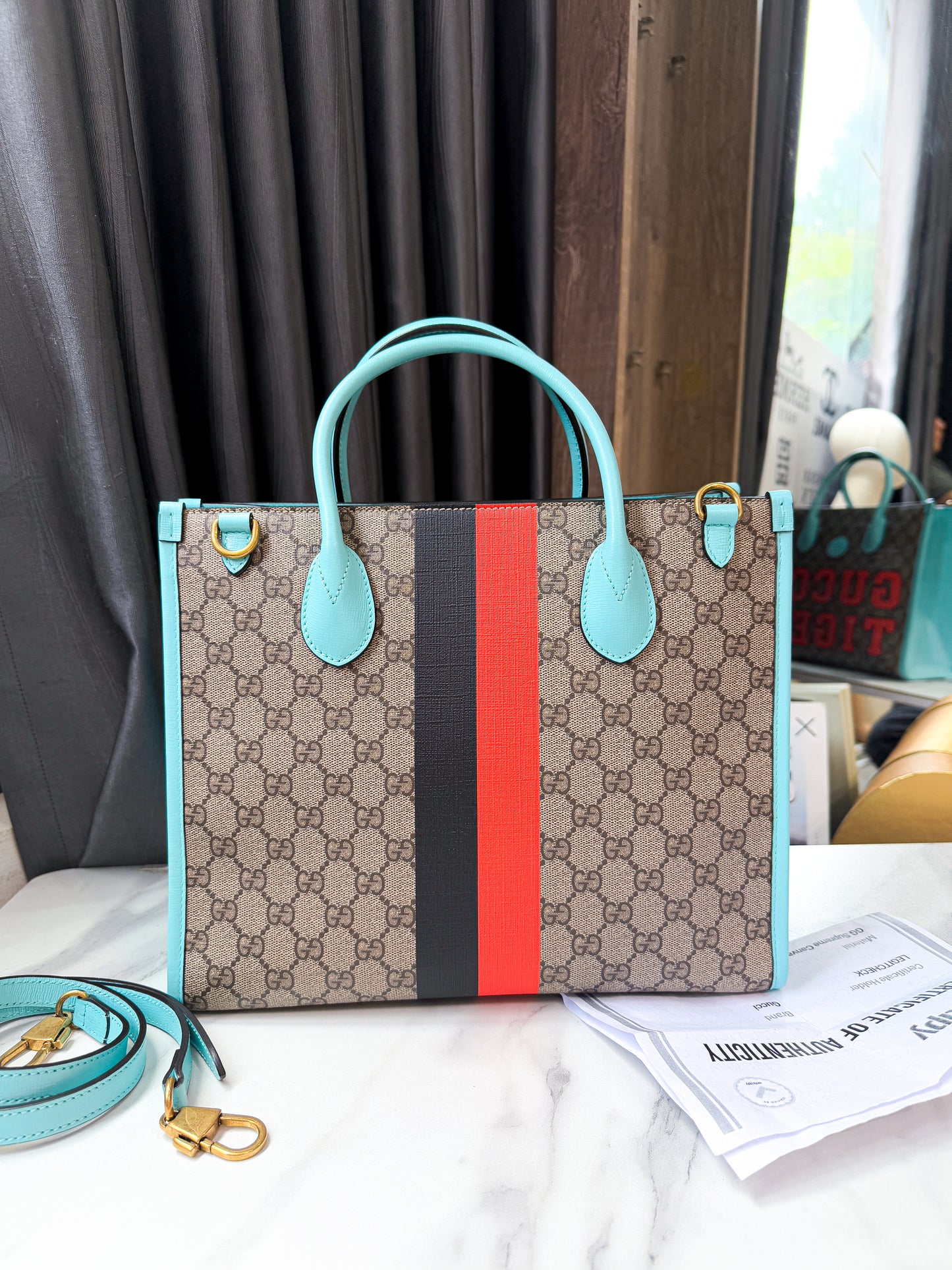 A Tote Gucci Viền Xanh