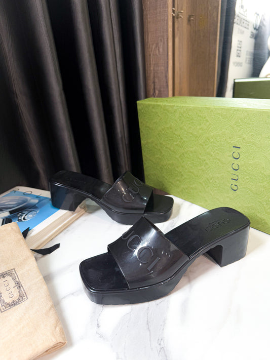 Dép Nhựa Gucci Đen Size 37 New