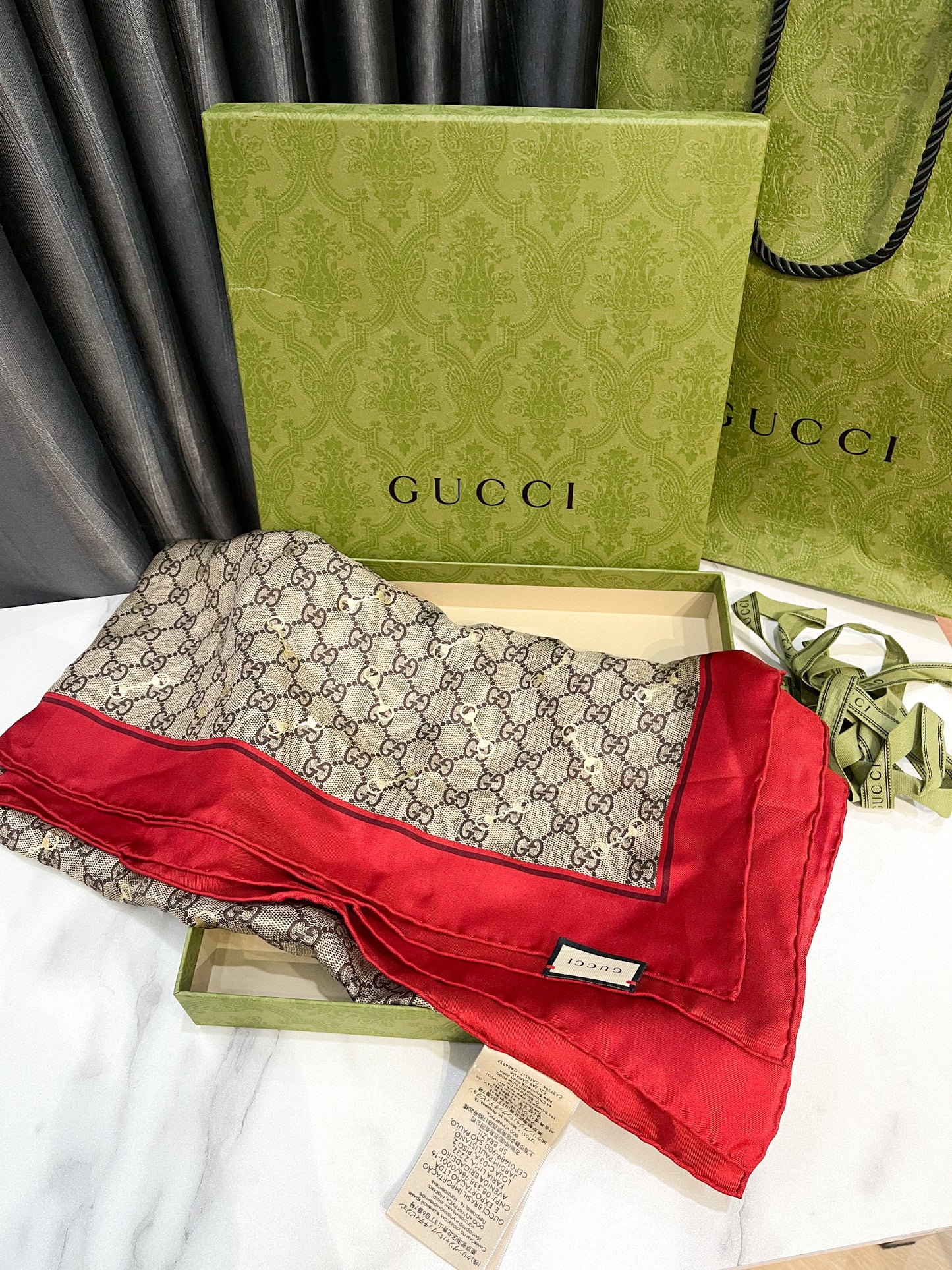 Khăn Lụa Gucci