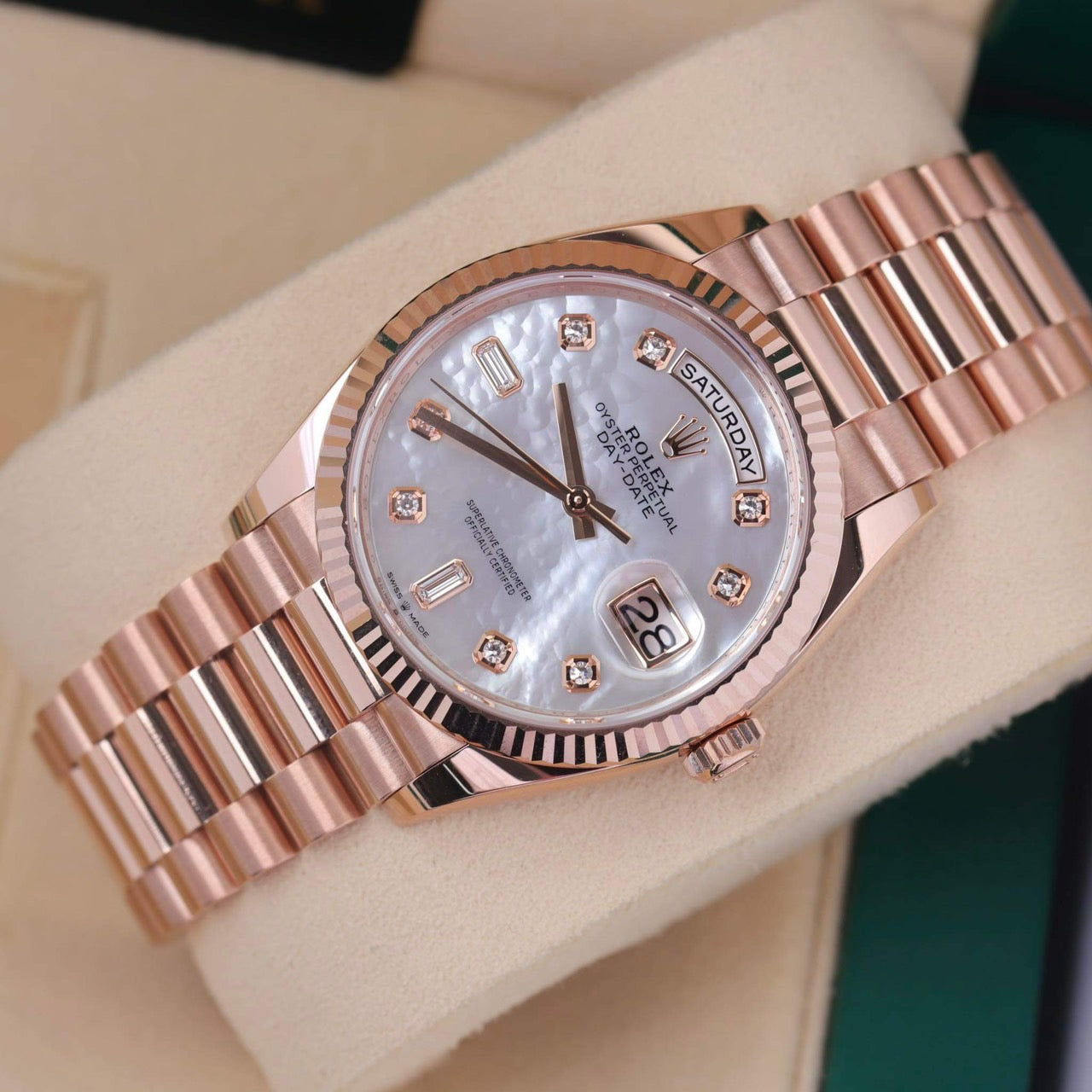 Đồng Hồ Rolex Day-Date 128235 MOP