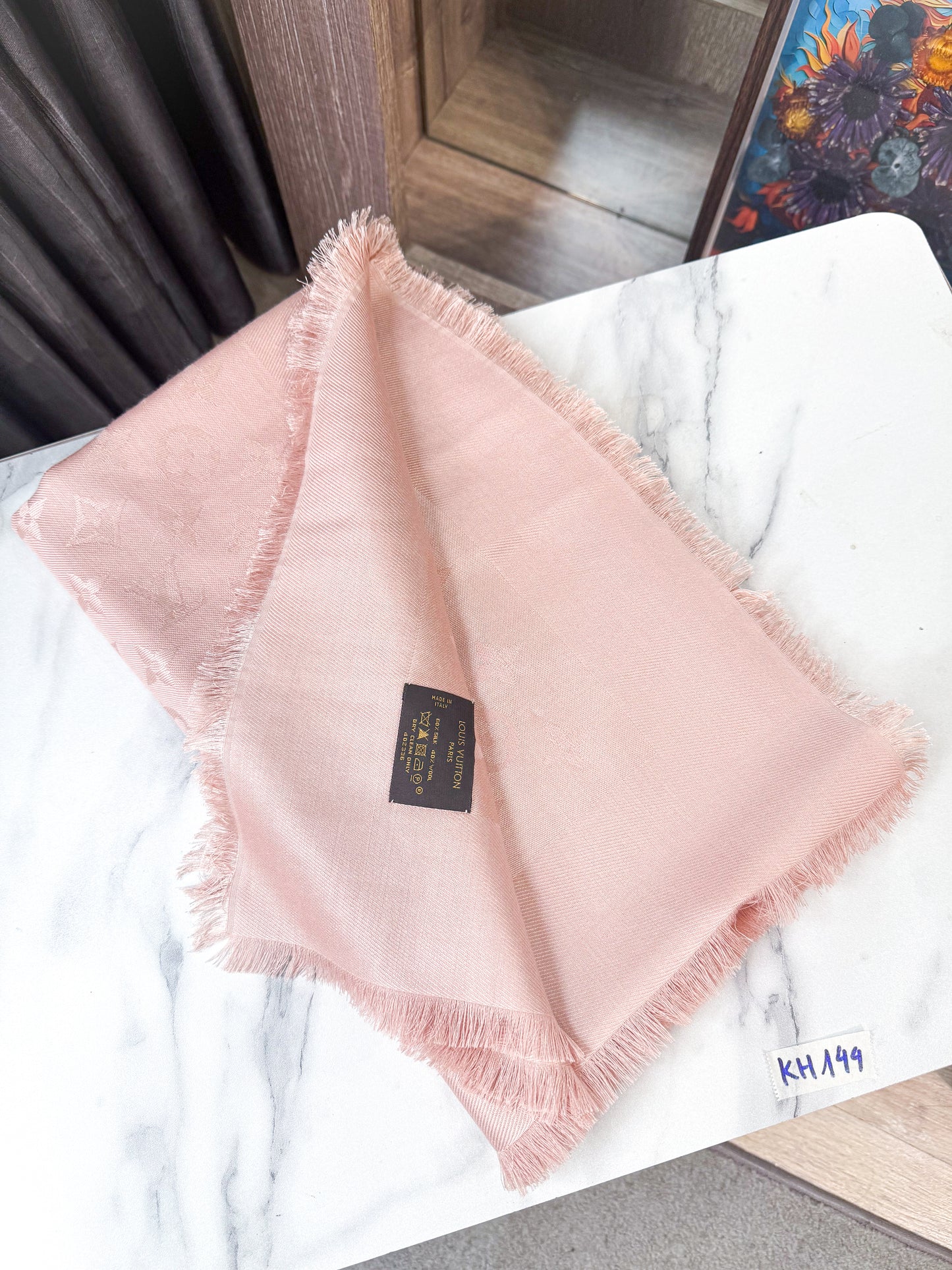 Khăn LV Hồng KH144
