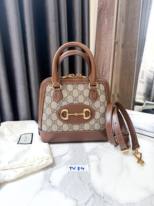 A A Gucci Handle TV84