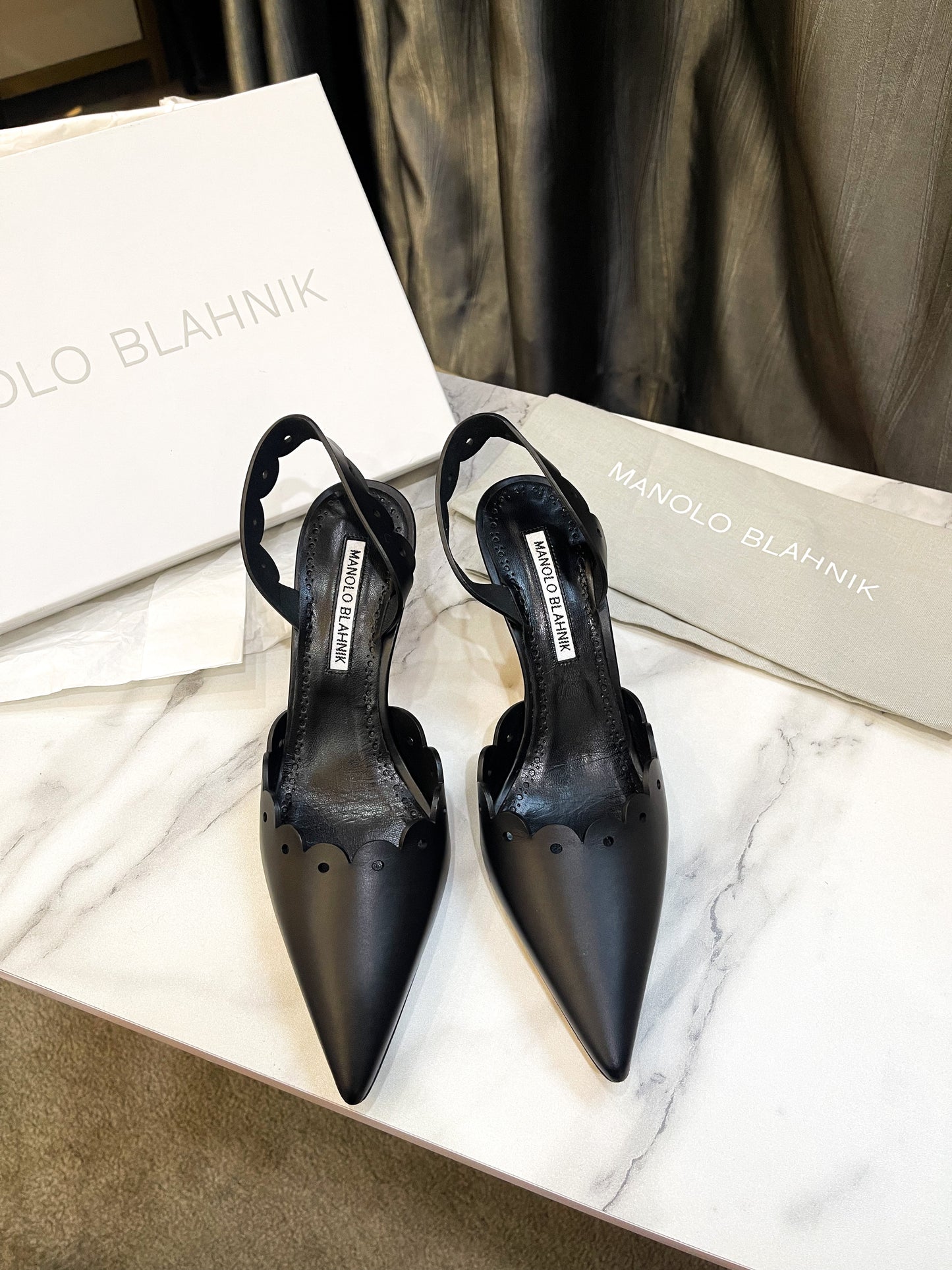 Slingback Manolo Đen