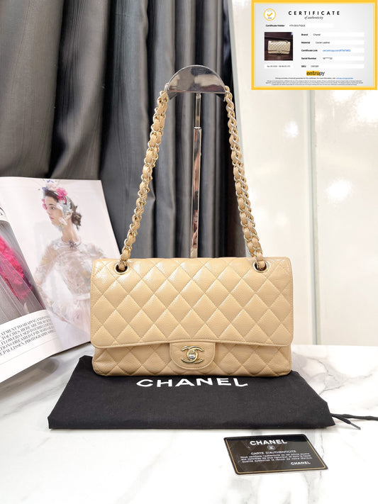 Chanel Classic M Begie