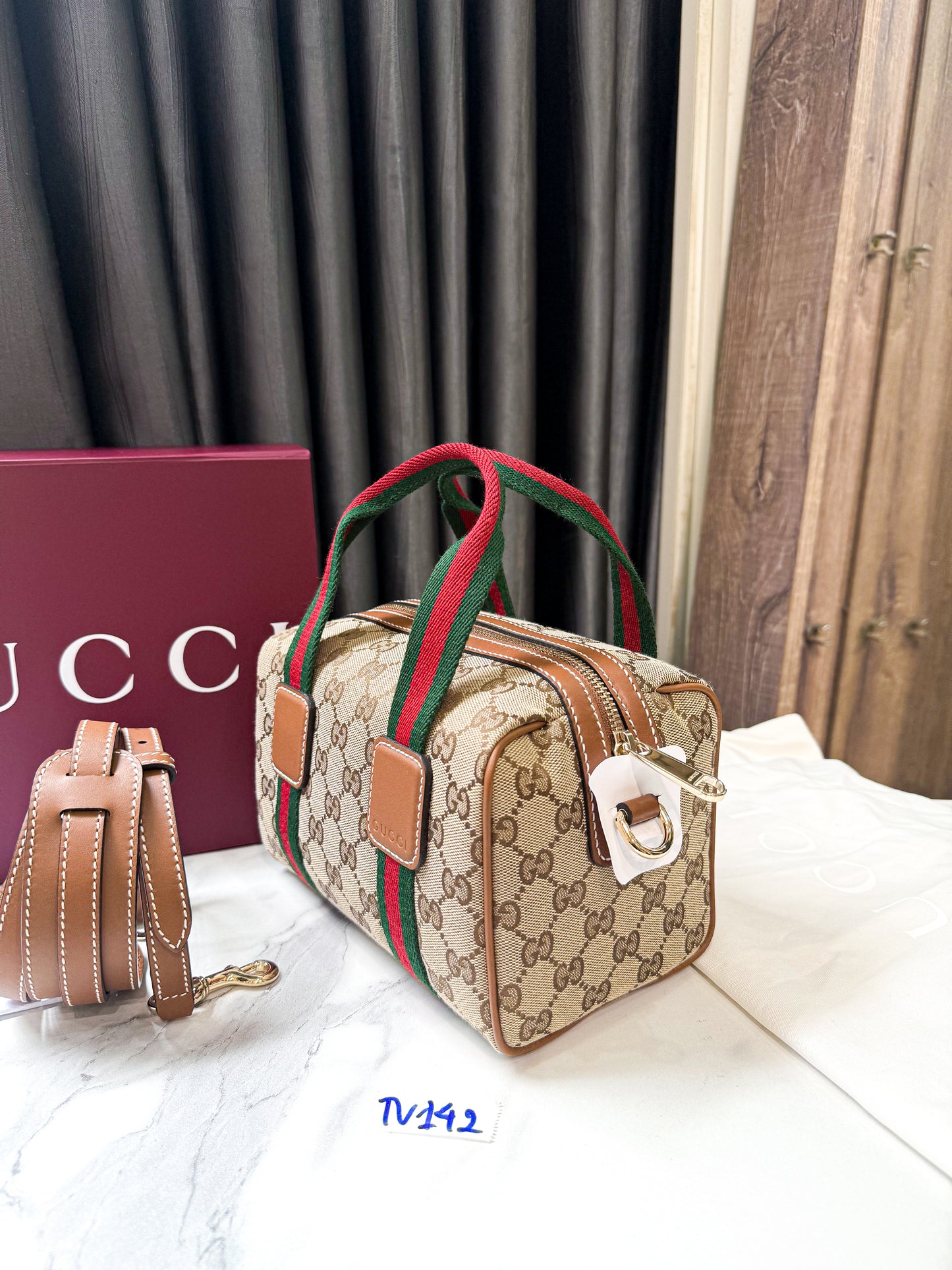 A A Gucci Speedy Mini TV142