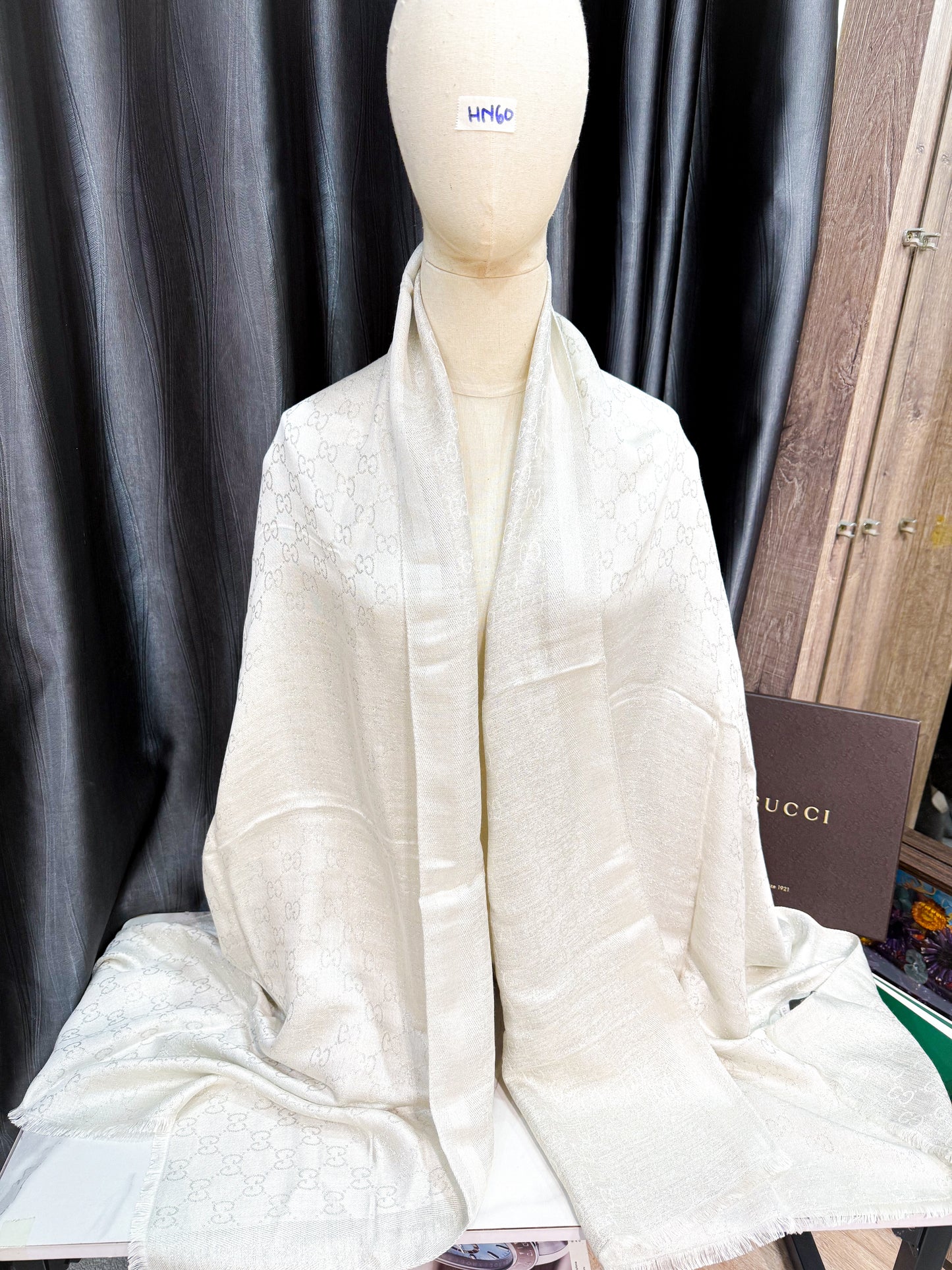 Khăn Gucci HN60 20/11