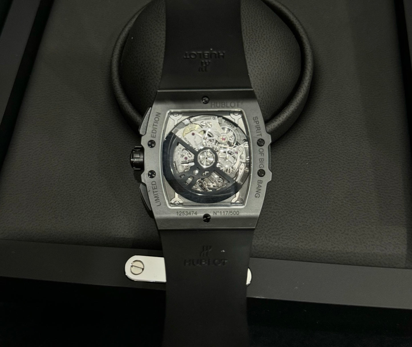 Đồng Hồ Hublot Spirit Of Bigbang All Black Ceramic size 42mm Limited 500pcs