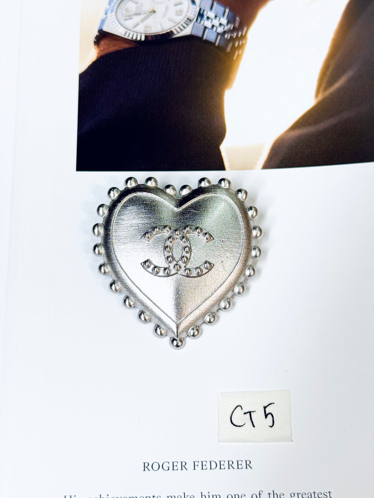Cài Áo Chanel CT5