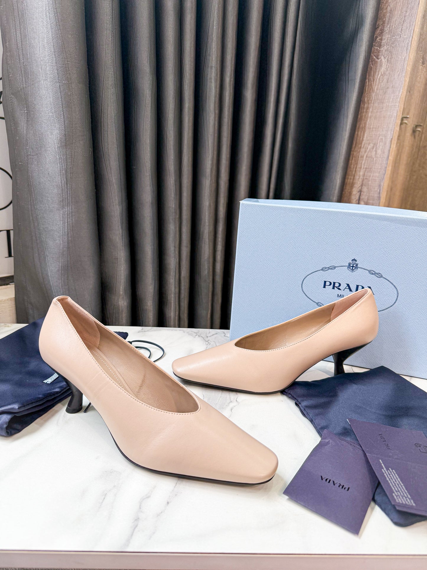 Giày Prada Nude New