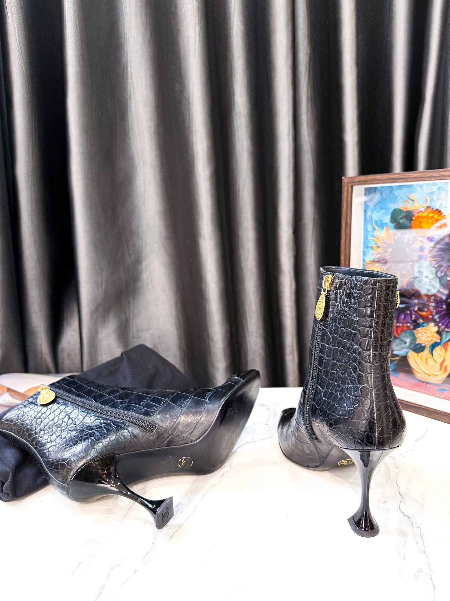 Boot Chanel Vân Croc Size 39 Used